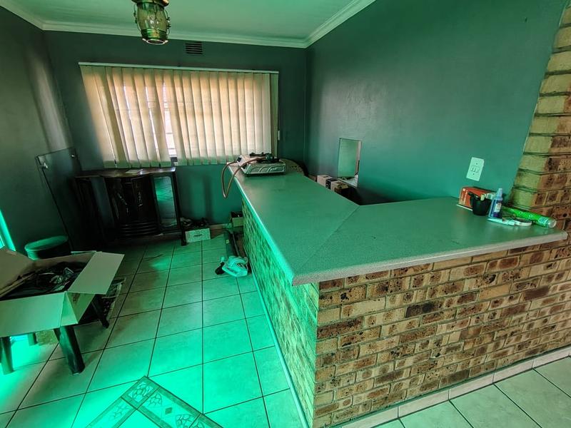 4 Bedroom Property for Sale in Roodia Free State